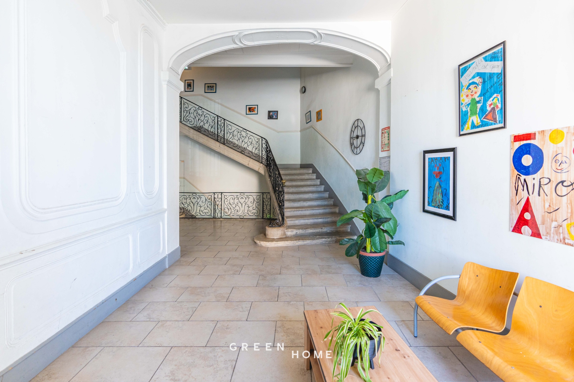 Achat Tarascon - Immeuble - 30 pièces