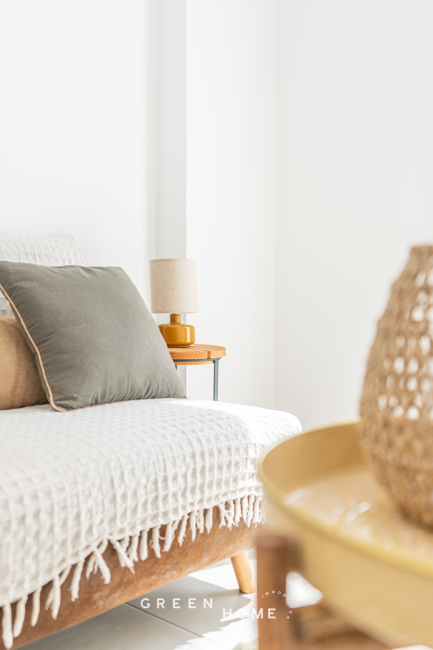 Achat Éguilles - Sous offre